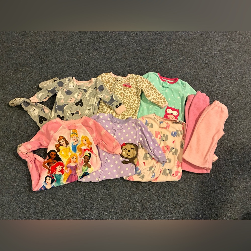 Sold- 12 month Baby Toddler Girl Zip up Sleeper pajama set 8 pieces